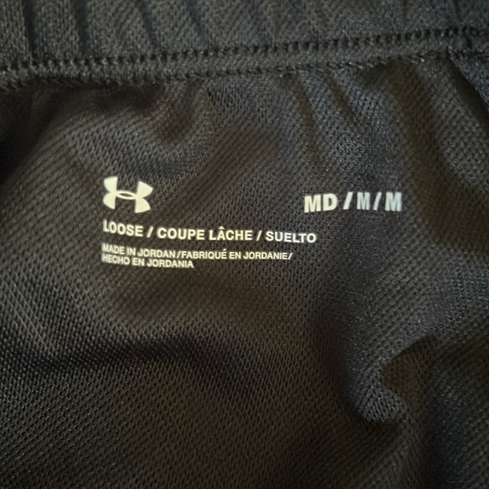 NWT Under Armour shorts - Picture 3 of 6
